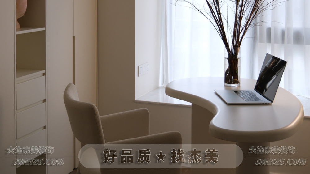大连装修潮流趋势之北欧森林/原木元气自然自得C卧室书房-大连k1体育装饰官网